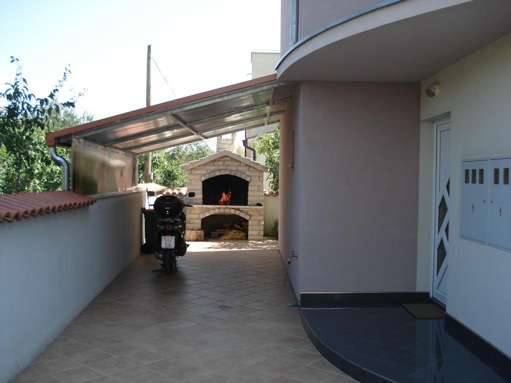 Apartments Resman Vodice Rum bild