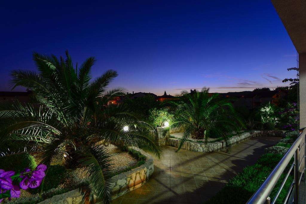 Apartments Resman Vodice Exteriör bild
